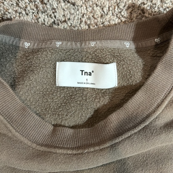 TNA Cropped Crewneck - Picture 4 of 7